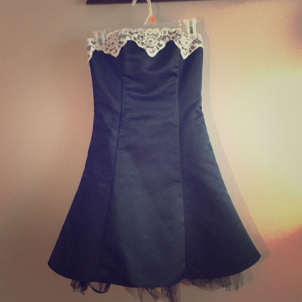 Strapless Black Dress w Lace Trim